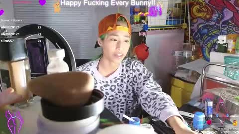 Snapshot of bunnycheekz chatting on 01/27/25, 05:03 Tokki bunny online show from 01/27/25, 05:03