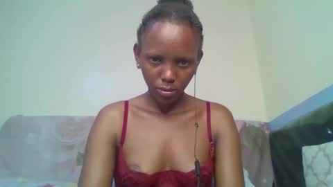 Snapshot of bunnydiva_ chatting on 10/23/25, 08:35 bunnydiva_ online show from 10/23/25, 08:35