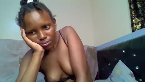 Snapshot of bunnydiva_ chatting on 10/29/25, 06:48 bunnydiva_ online show from 10/29/25, 06:48