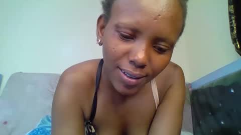 Snapshot of bunnydiva_ chatting on 11/07/25, 07:58 bunnydiva_ online show from 11/07/25, 07:58