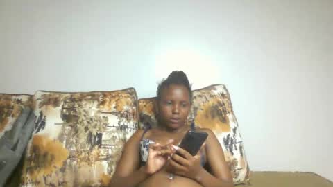bunnydiva_ online show from 03/17/26, 07:12
