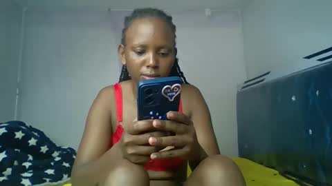 bunnydiva_ online show from 04/25/26, 01:41
