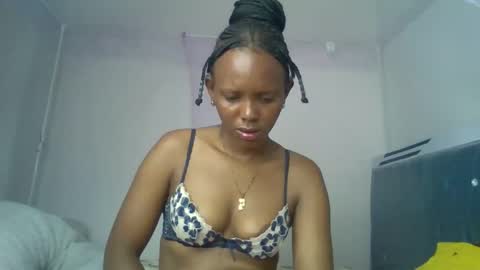 bunnydiva_ online show from 05/12/26, 02:08