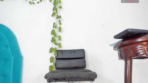 Angela Santini online show from 12/13/24, 06:10