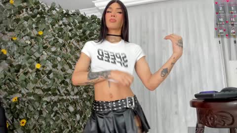 Angela Santini online show from 12/28/24, 05:44