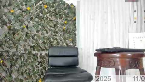 Angela Santini online show from 02/11/25, 09:46