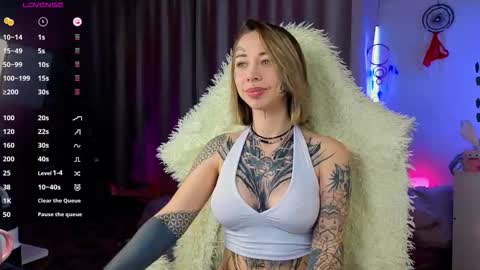 bunnykelly online show from 12/17/25, 09:21