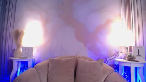 ANASTASIA online show from 09/30/25, 07:30