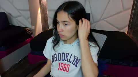 Snapshot of bunnywhite21 chatting on 09/30/25, 04:56 bunny online show from 09/30/25, 04:56