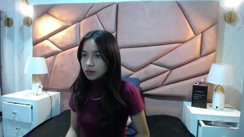 Snapshot of bunnywhite21 chatting on 10/25/25, 06:46 bunny online show from 10/25/25, 06:46