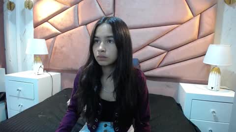 Snapshot of bunnywhite21 chatting on 10/28/25, 07:05 bunny online show from 10/28/25, 07:05