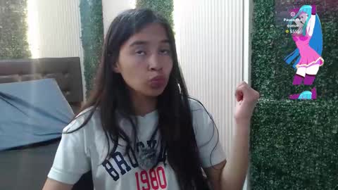 Snapshot of bunnywhite21 chatting on 12/01/25, 06:24 bunny online show from 12/01/25, 06:24