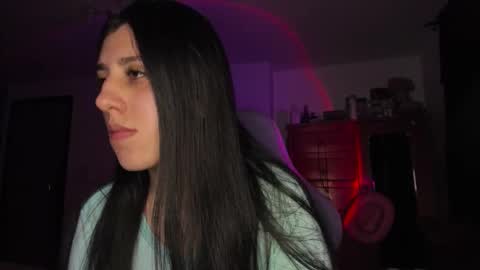 Snapshot of bunnyy09 chatting on 09/29/25, 02:06 Jess online show from 09/29/25, 02:06