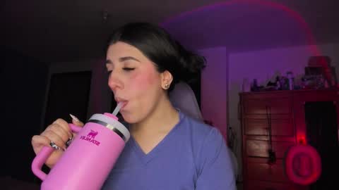 Snapshot of bunnyy09 chatting on 10/10/25, 03:05 Jess online show from 10/10/25, 03:05