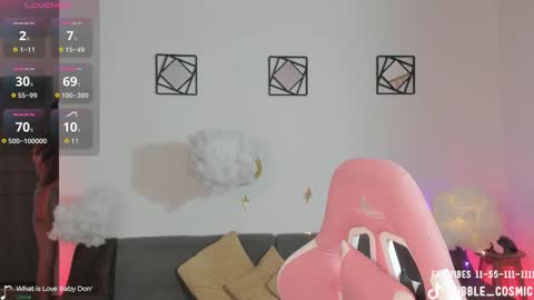 Snapshot of burbuja_cosmic chatting on 12/05/25, 01:36 Im Val Welcome to my room My instagram Bubble cosmic online show from 12/05/25, 01:36