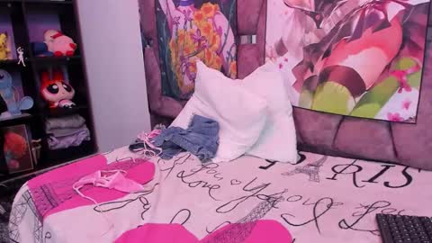 burbuja pink  online show from 05/30/26, 04:31