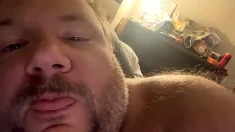 Snapshot of burkemeister101 chatting on 09/25/25, 11:52 Burkemeister online show from 09/25/25, 11:52