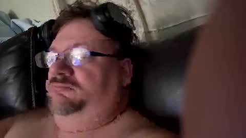 Snapshot of burkemeister101 chatting on 10/27/25, 12:15 Burkemeister online show from 10/27/25, 12:15