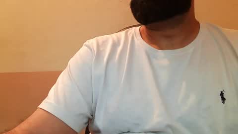 Hairy Arabian online show from 12/25/24, 05:58