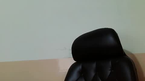 Hairy Arabian online show from 01/28/25, 05:22