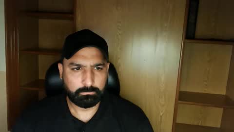 Hairy Arabian online show from 09/13/25, 07:30