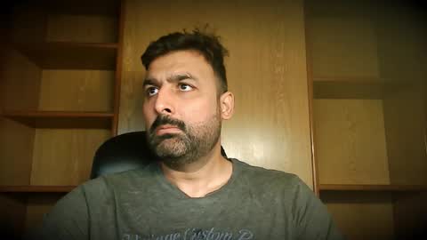 Hairy Arabian online show from 11/10/25, 04:55