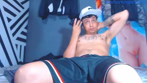 Snapshot of burningboyy chatting on 11/07/25, 09:42 independiente online show from 11/07/25, 09:42