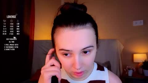 Snapshot of burnletitallburn chatting on 10/14/25, 02:56 Jessica online show from 10/14/25, 02:56