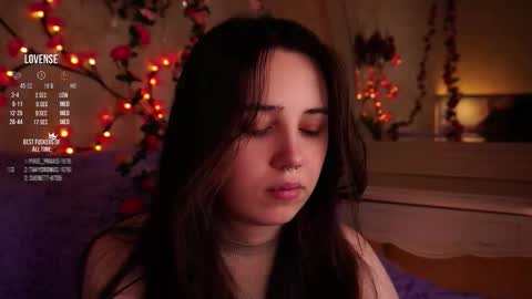 Snapshot of burnletitallburn chatting on 10/31/25, 04:24 Jessica online show from 10/31/25, 04:24