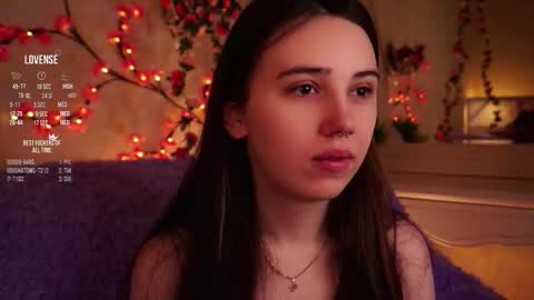 Snapshot of burnletitallburn chatting on 11/12/25, 03:29 Jessica online show from 11/12/25, 03:29