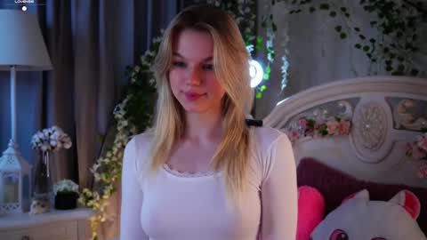 Snapshot of burnletitallburn chatting on 11/23/25, 02:06 Jessica online show from 11/23/25, 02:06