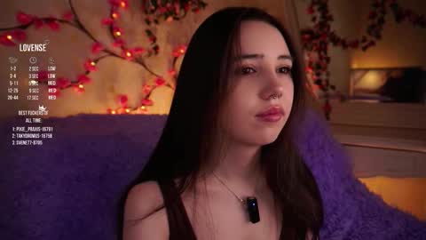 Snapshot of burnletitallburn chatting on 12/02/25, 03:12 Jessica online show from 12/02/25, 03:12