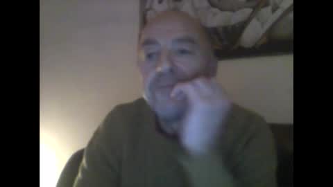 burnleyguy1977 online show from 12/23/25, 03:15