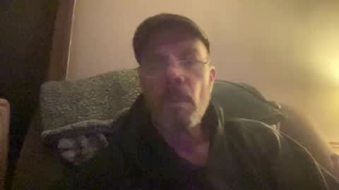 Snapshot of bushbeautician chatting on 02/02/25, 12:09 bushbeautician online show from 02/02/25, 12:09