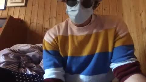 Snapshot of bussybinge chatting on 03/08/25, 12:30 bussybinge online show from 03/08/25, 12:30