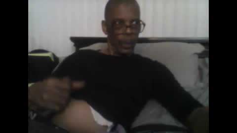 Busturgutzgd1 online show from 02/20/25, 02:18