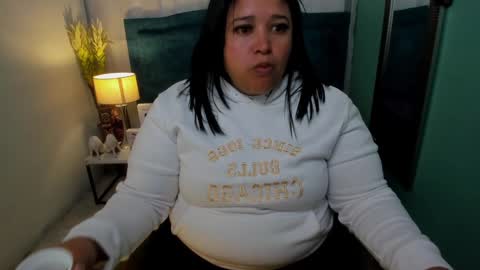 busty juicy online show from 01/24/25, 11:59