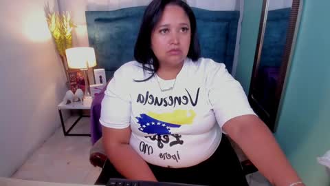 busty juicy online show from 01/31/25, 01:02