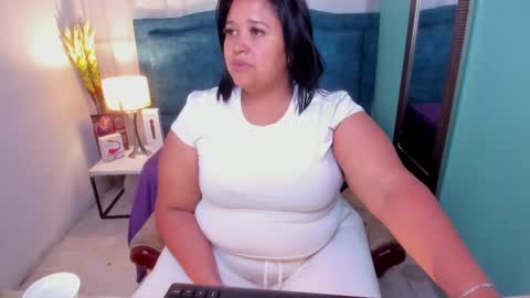 busty juicy online show from 03/08/25, 12:30