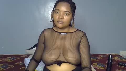 busty kenzi online show from 06/11/26, 12:47