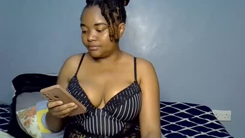 busty kenzi online show from 06/29/26, 12:05