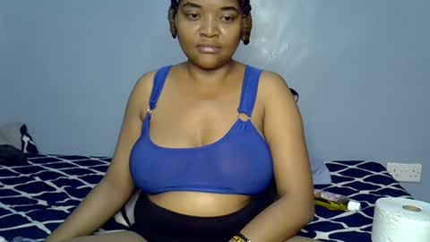 busty kenzi online show from 07/02/26, 03:23