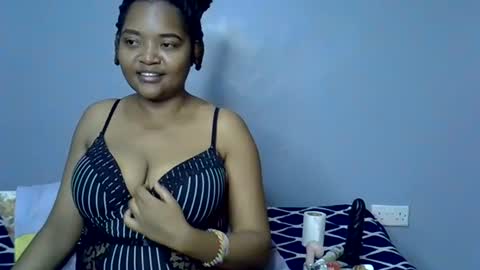 busty kenzi online show from 07/15/26, 08:03