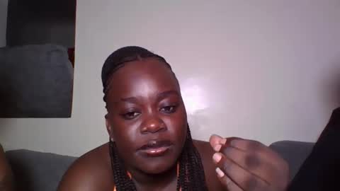 busty_mellons online show from 10/04/25, 08:40