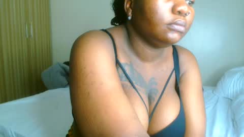 busty_mellons69 online show from 04/17/26, 01:19
