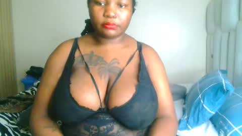 busty_mellons69 online show from 05/13/26, 10:34