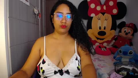 Nahiara online show from 02/04/25, 02:21