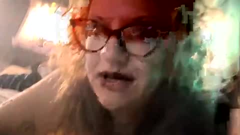 Snapshot of bustybabie9 chatting on 10/23/25, 01:21 BustyBabie9 online show from 10/23/25, 01:21