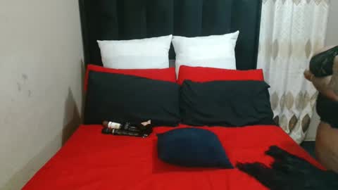 bustygoddessxx online show from 05/12/26, 04:59