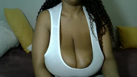 bustytessa37 online show from 05/13/26, 05:16